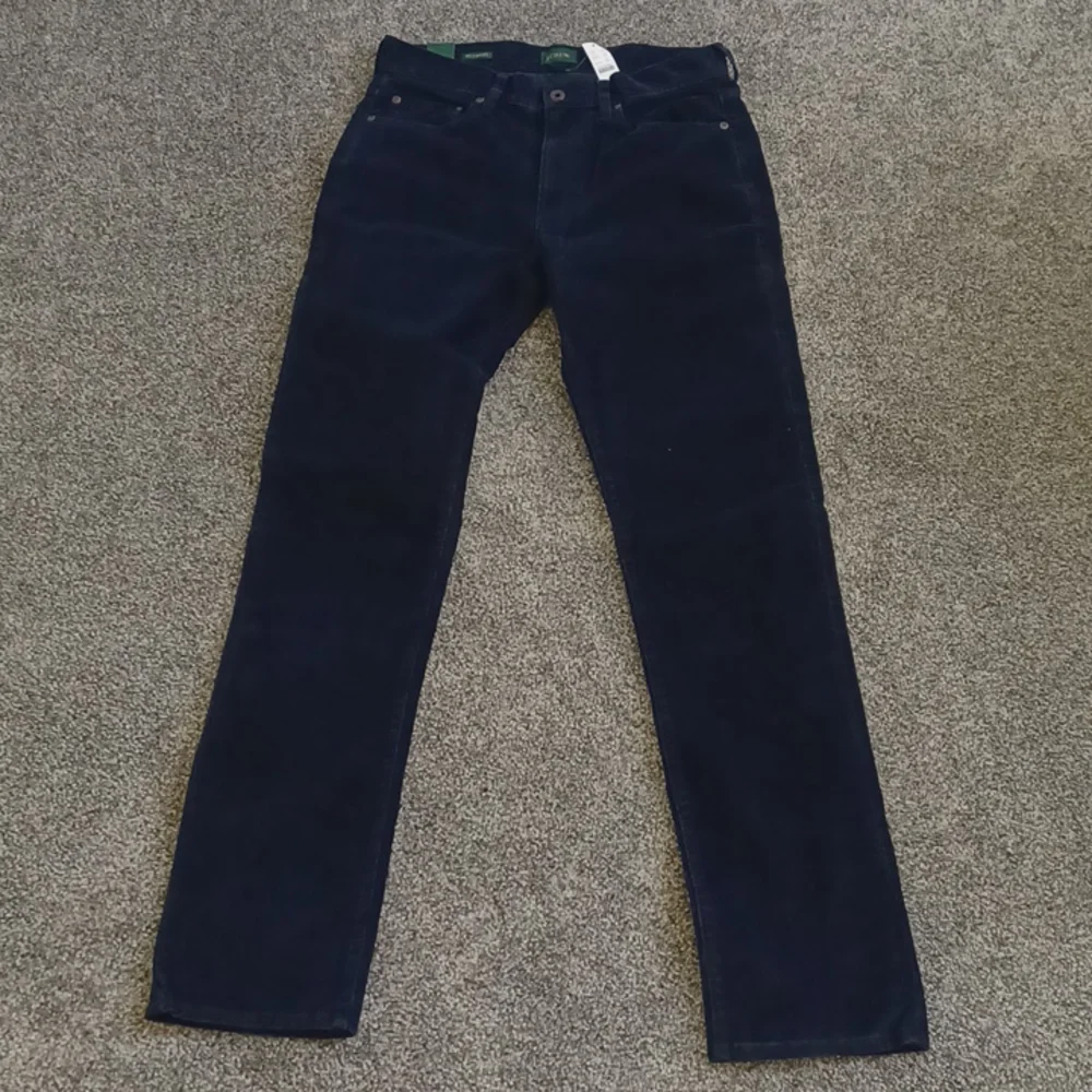 New J. Crew 770 Straight-Fit Five-Pocket Pant in Stretch Corduroy Navy 30/34